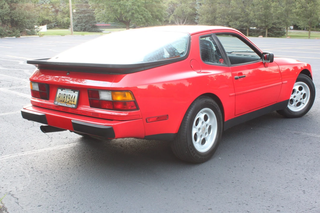 1987 Porsche 944 S - Image 11 of 31