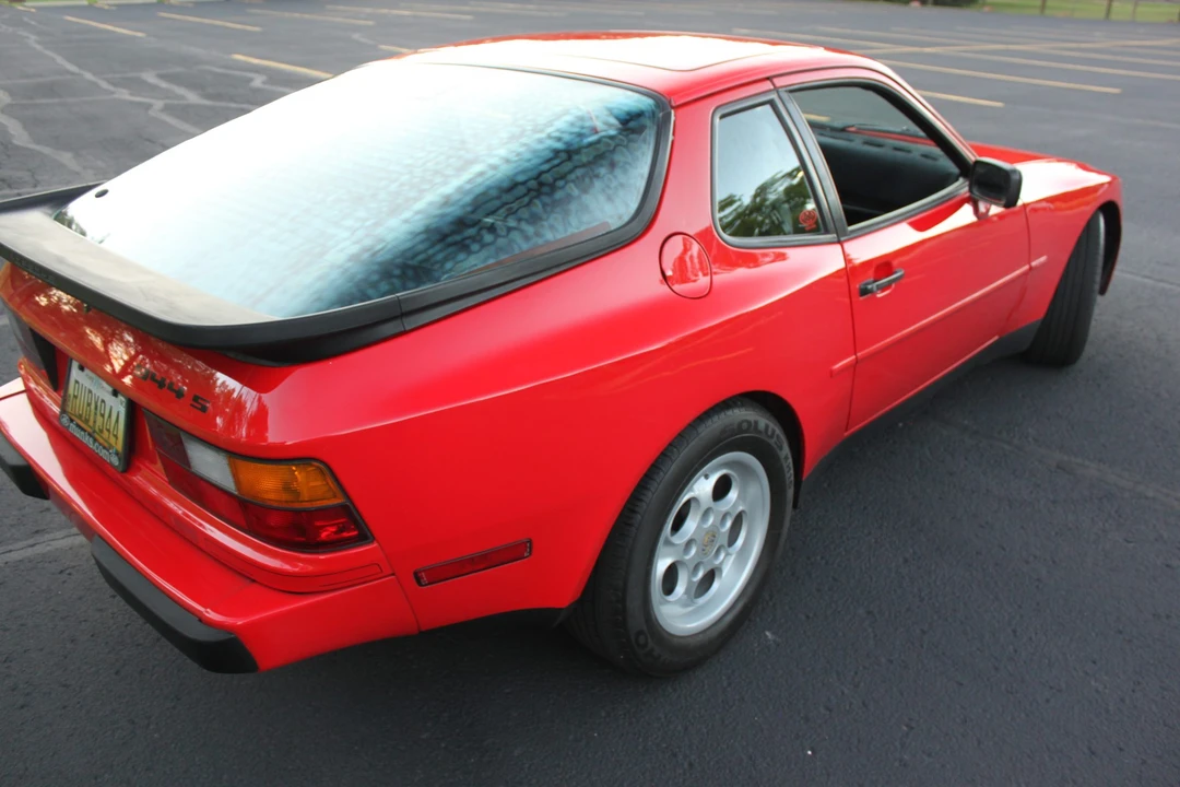 1987 Porsche 944 S - Image 10 of 31