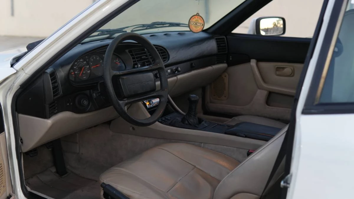 1987 Porsche 944 S - Image 9 of 14