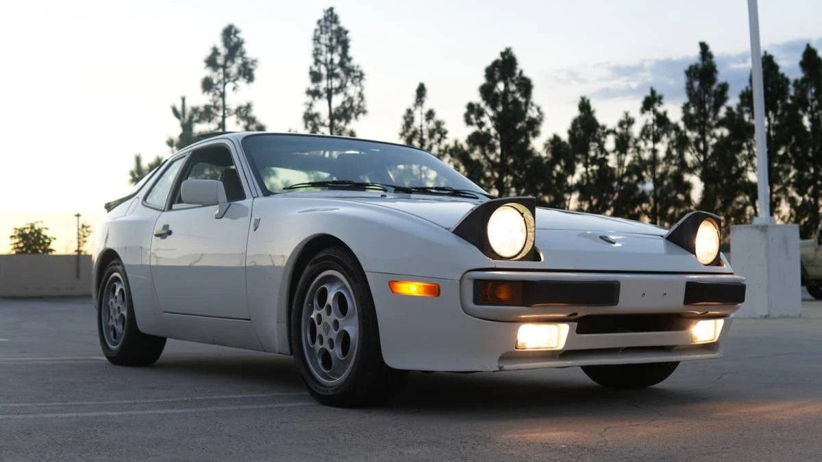 1987 Porsche 944 S - Image 2 of 14