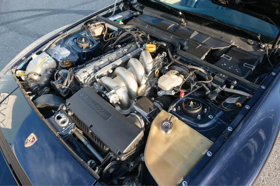1987 Porsche 944 S - Image 16 of 16
