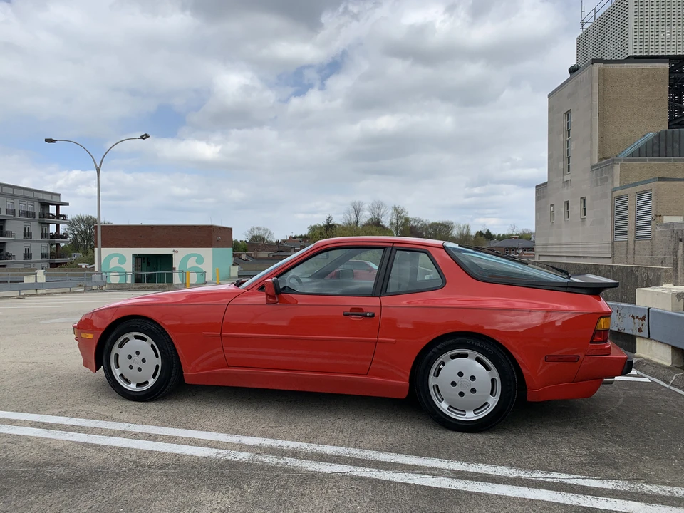 1987 Porsche 944 S - Image 25 of 31