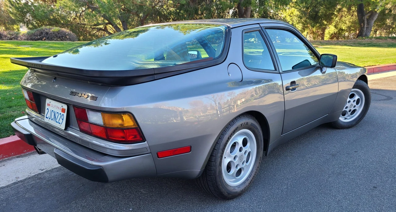 1987 Porsche 944 S - Image 23 of 31