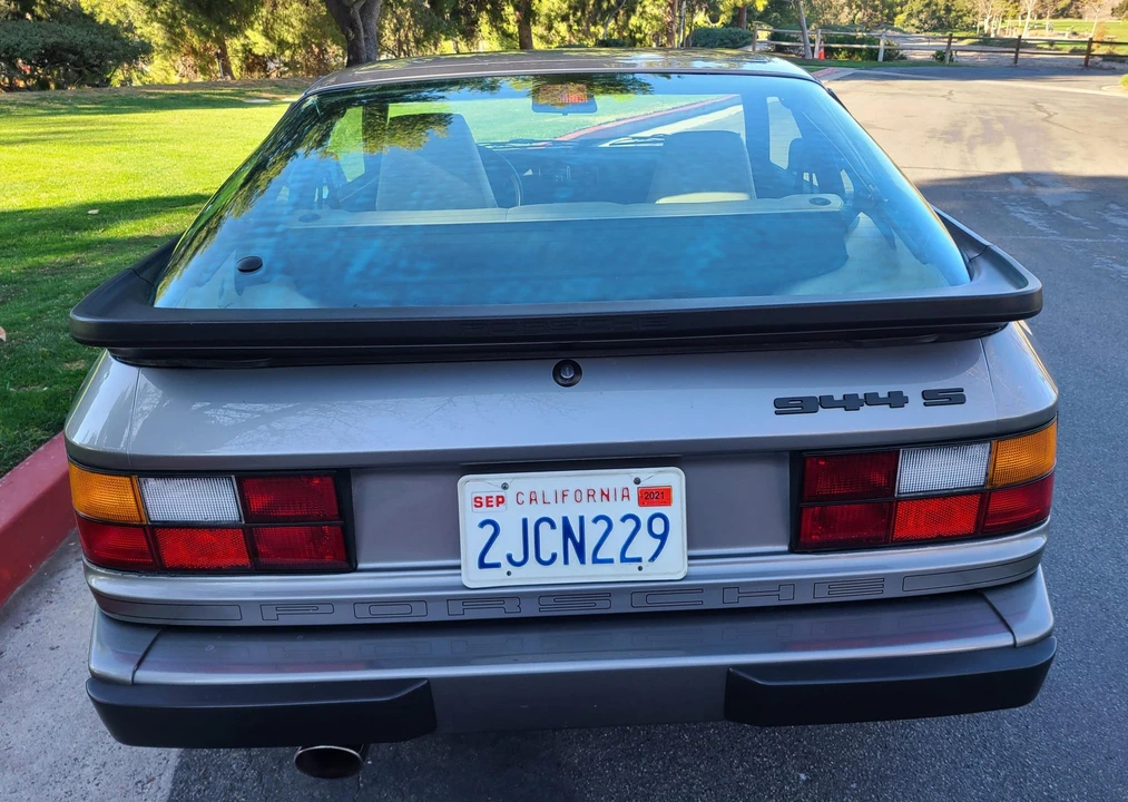 1987 Porsche 944 S - Image 18 of 31