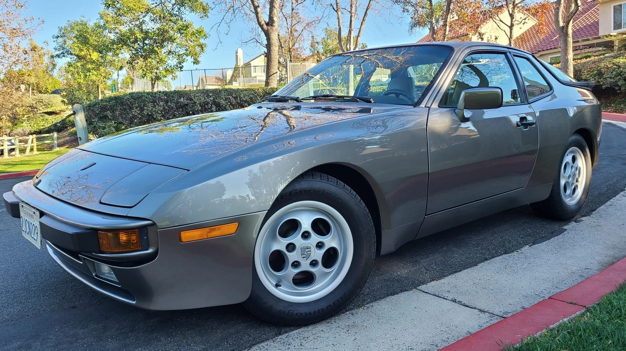 1987 Porsche 944 S - Image 10 of 31