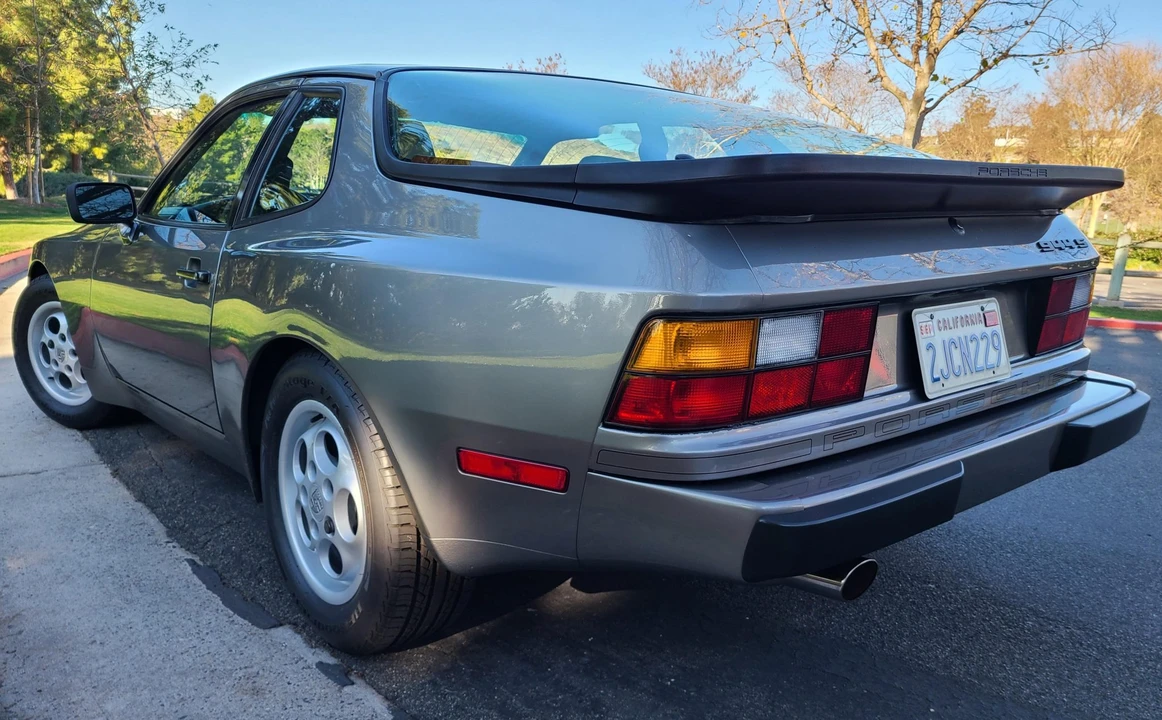 1987 Porsche 944 S - Image 15 of 31