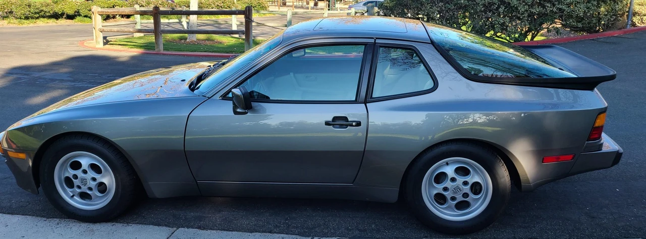 1987 Porsche 944 S - Image 13 of 31