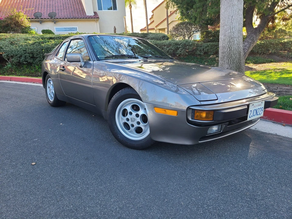 1987 Porsche 944 S - Image 3 of 31