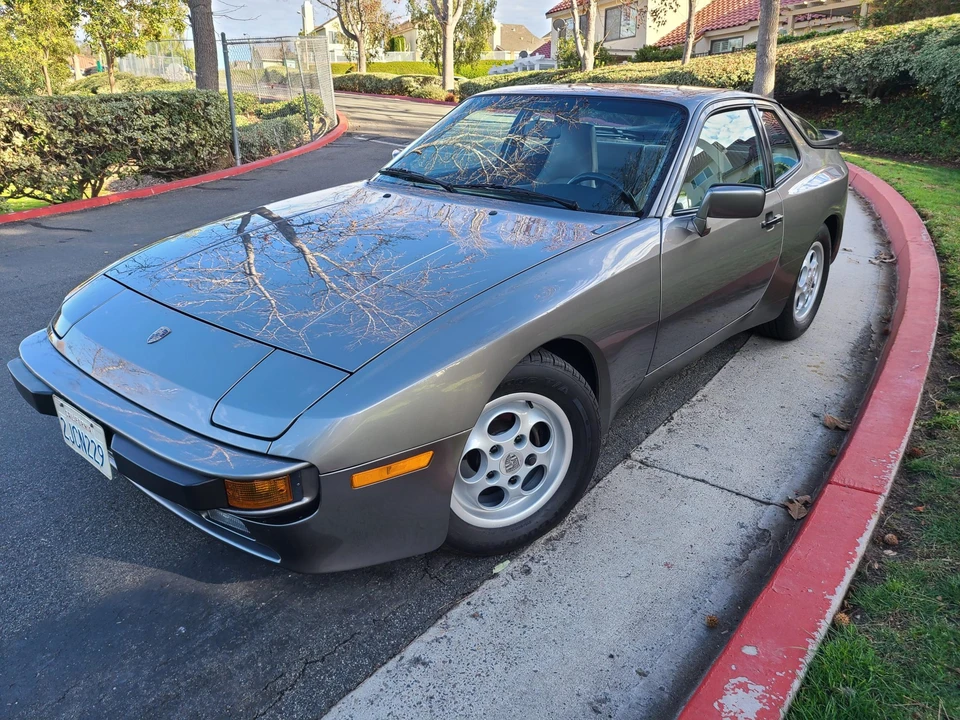 1987 Porsche 944 S - Image 5 of 31