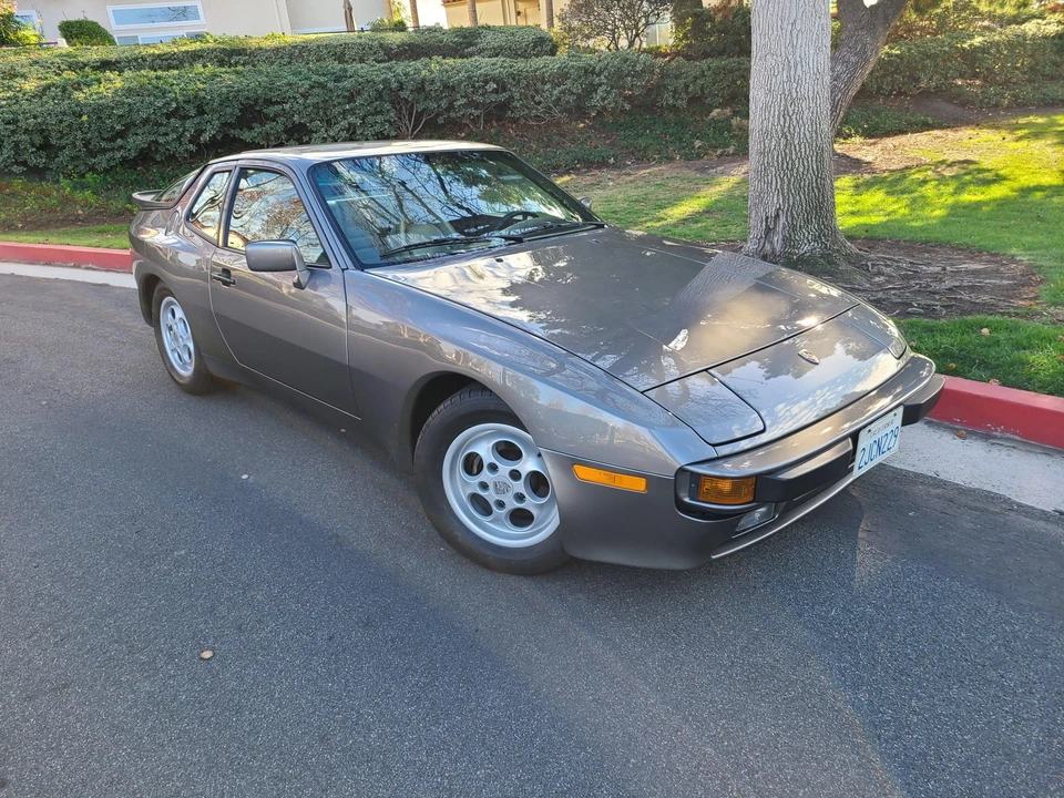 1987 Porsche 944 S - Image 6 of 31