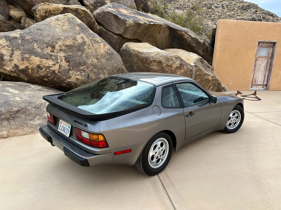 1987 Porsche 944 S - Image 24 of 31