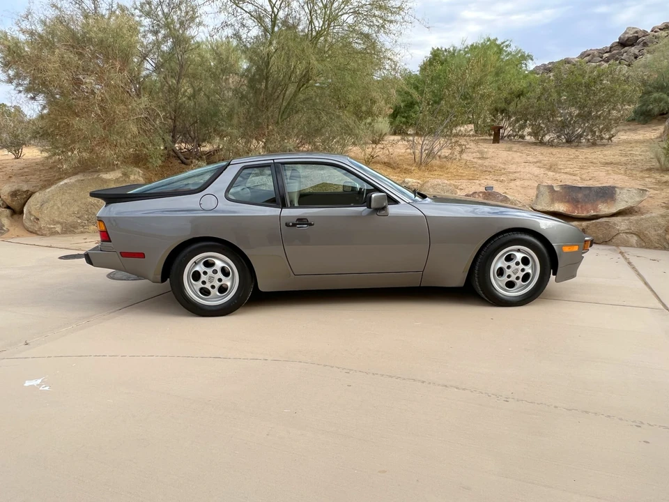 1987 Porsche 944 S - Image 16 of 31