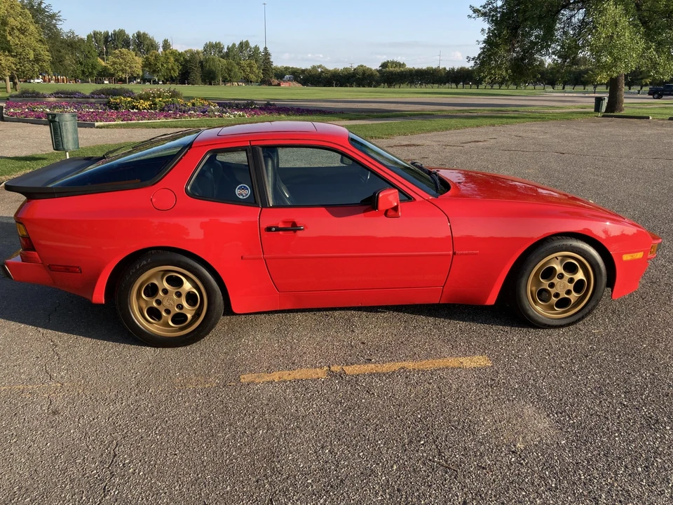 1987 Porsche 944 S - Image 14 of 31