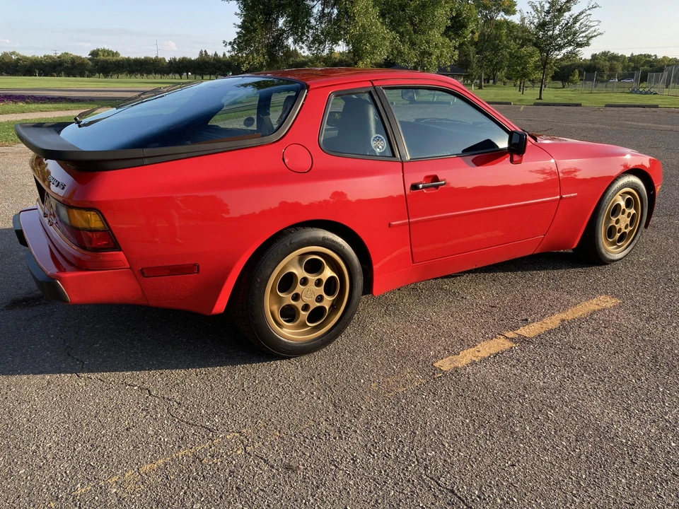 1987 Porsche 944 S - Image 10 of 31