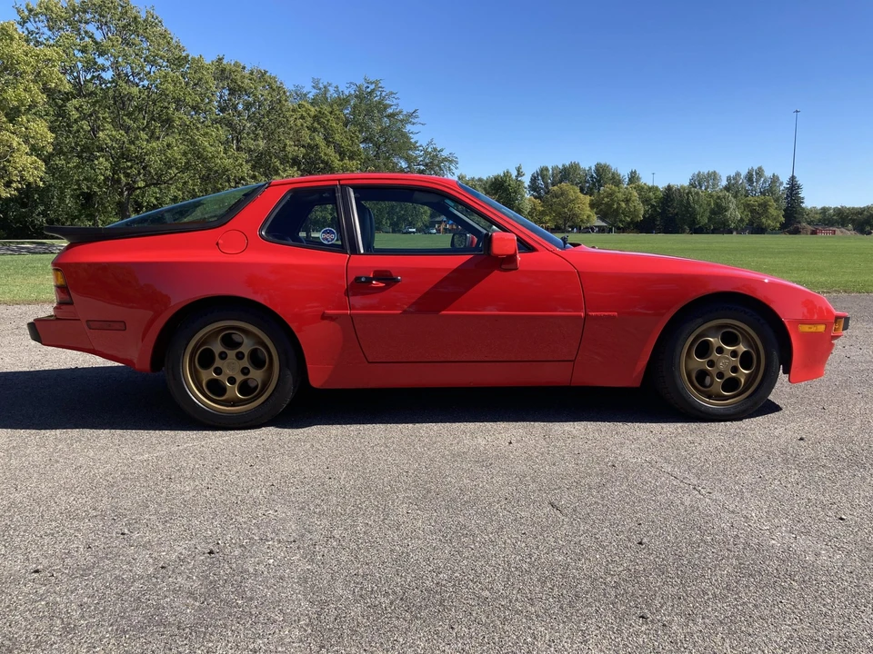 1987 Porsche 944 S - Image 13 of 31