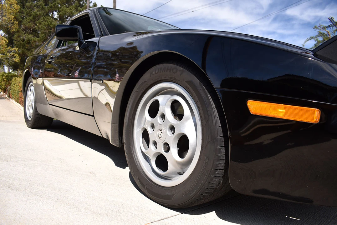 1987 Porsche 944 S - Image 14 of 31