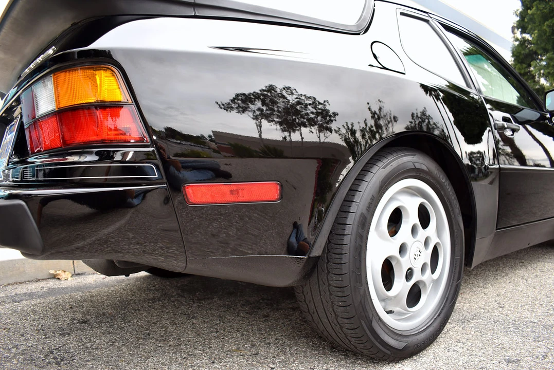 1987 Porsche 944 S - Image 13 of 31