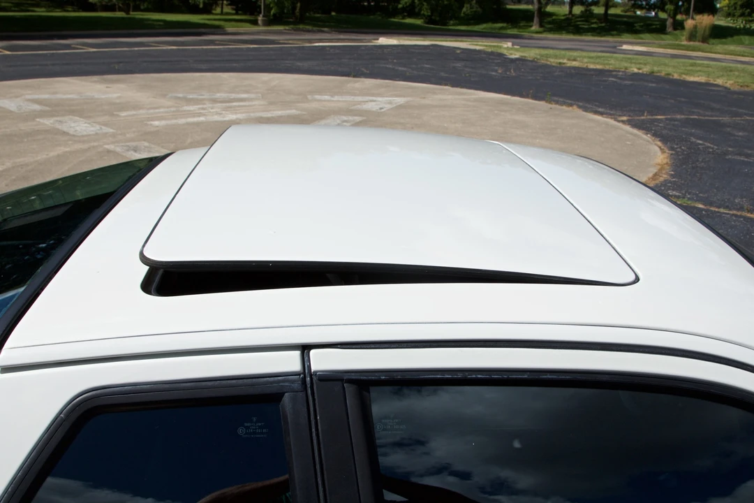 1987 Porsche 944 S - Image 19 of 31
