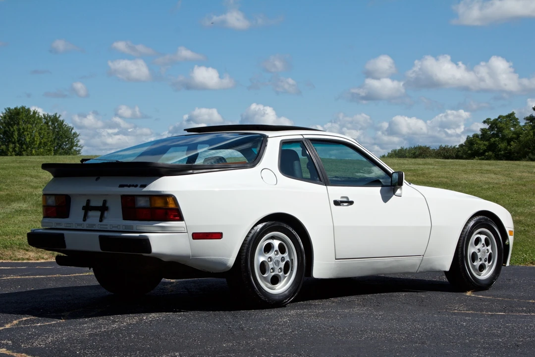 1987 Porsche 944 S - Image 5 of 31