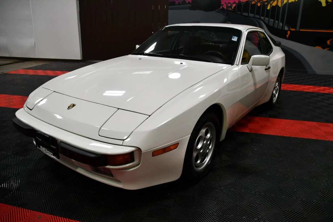 1987 Porsche 944 S - Image 6 of 31