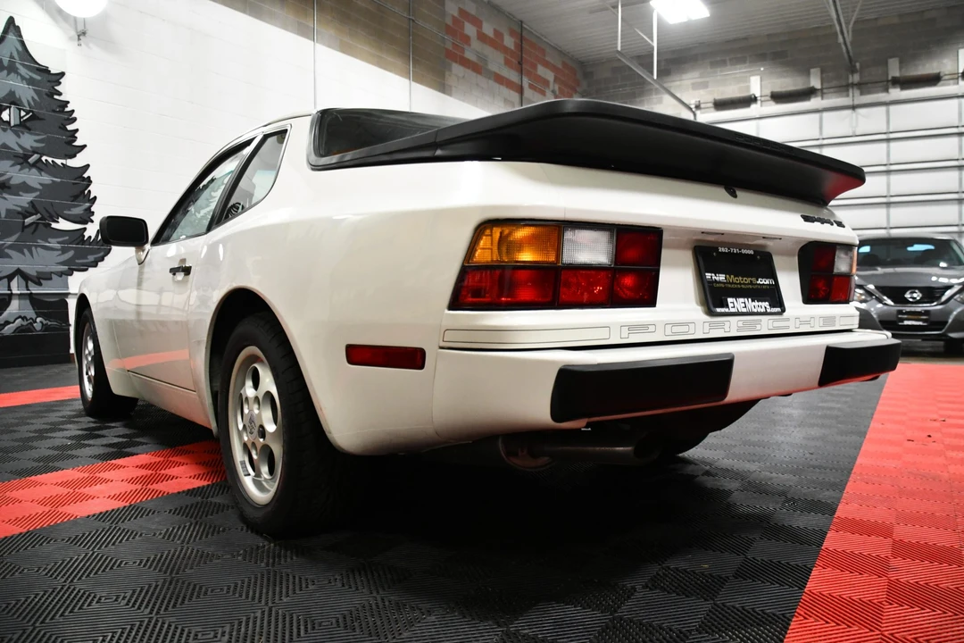 1987 Porsche 944 S - Image 11 of 31