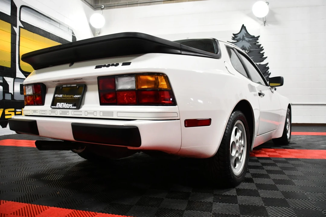 1987 Porsche 944 S - Image 18 of 31