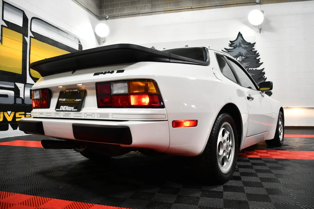 1987 Porsche 944 S - Image 19 of 31