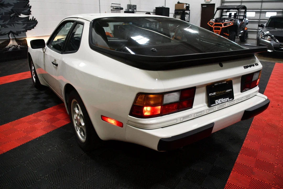 1987 Porsche 944 S - Image 10 of 31