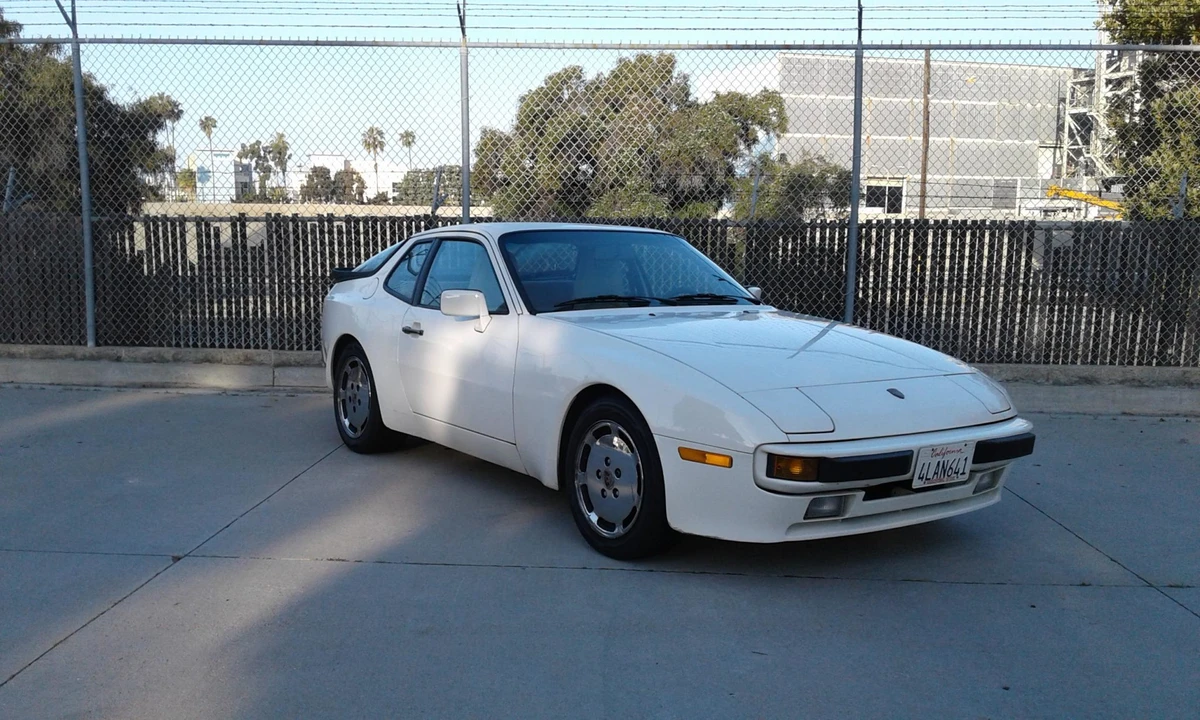 1987 Porsche 944 S - Image 17 of 31