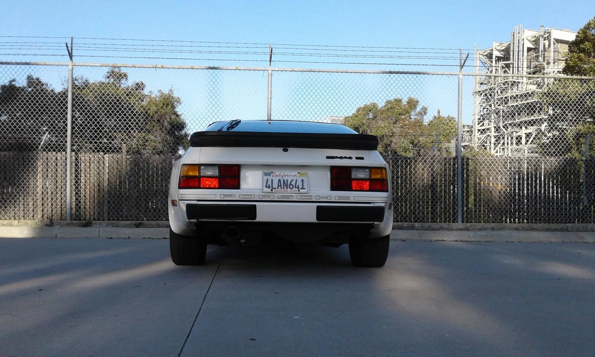1987 Porsche 944 S - Image 11 of 31