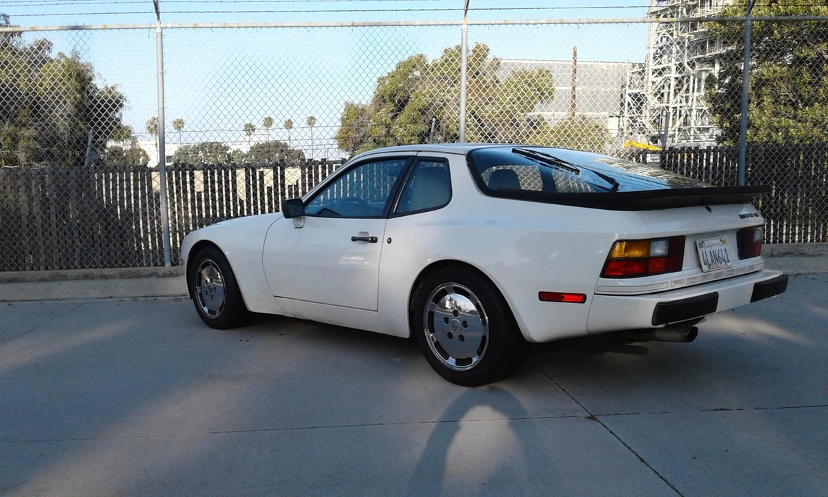 1987 Porsche 944 S - Image 10 of 31
