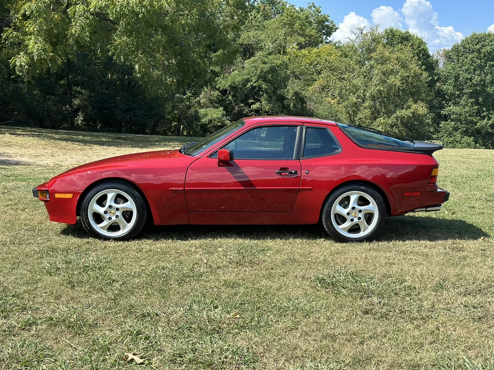 1987 Porsche 944 S - Image 9 of 31