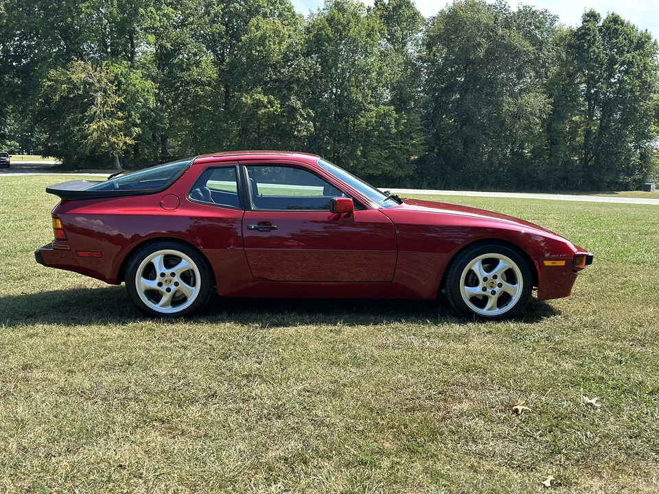 1987 Porsche 944 S - Image 17 of 31