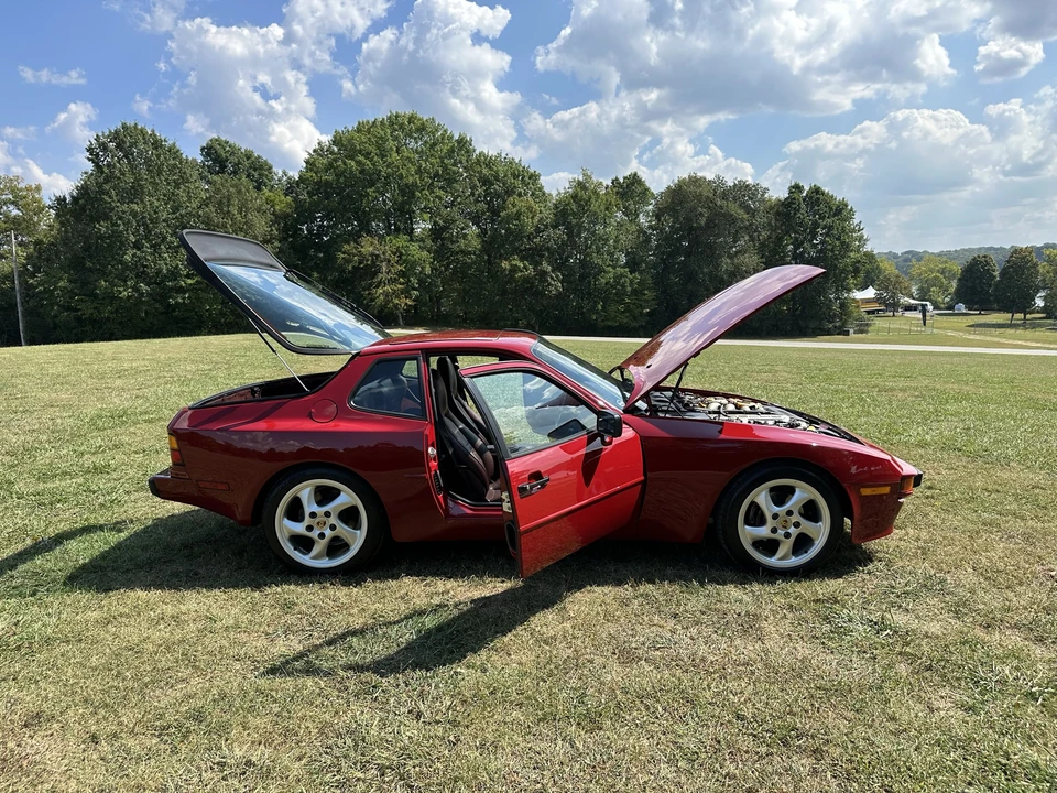 1987 Porsche 944 S - Image 24 of 31