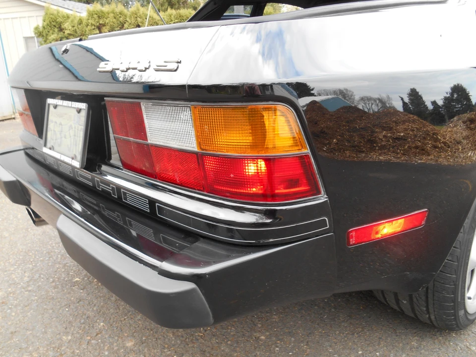 1987 Porsche 944 S - Image 9 of 31