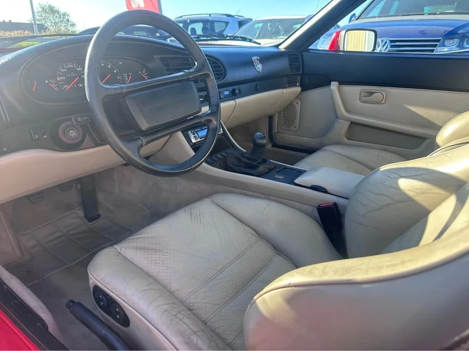 1987 Porsche 944 S - Image 11 of 17