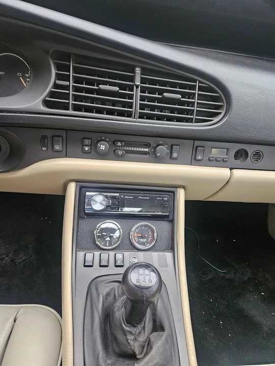 1987 Porsche 944 S - Image 6 of 17