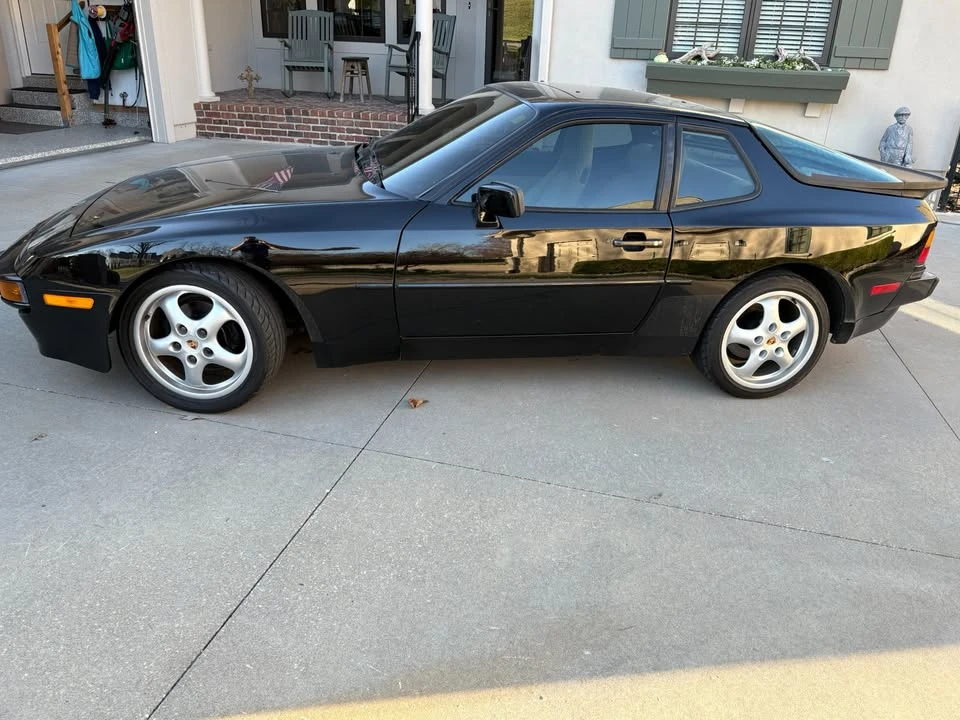 1987 Porsche 944 - Image 8 of 11