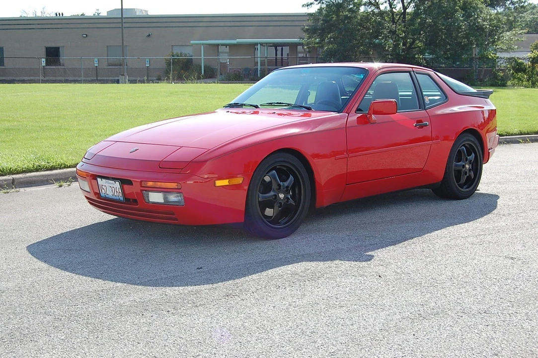 1987 Porsche 944 Turbo - Image 2 of 8