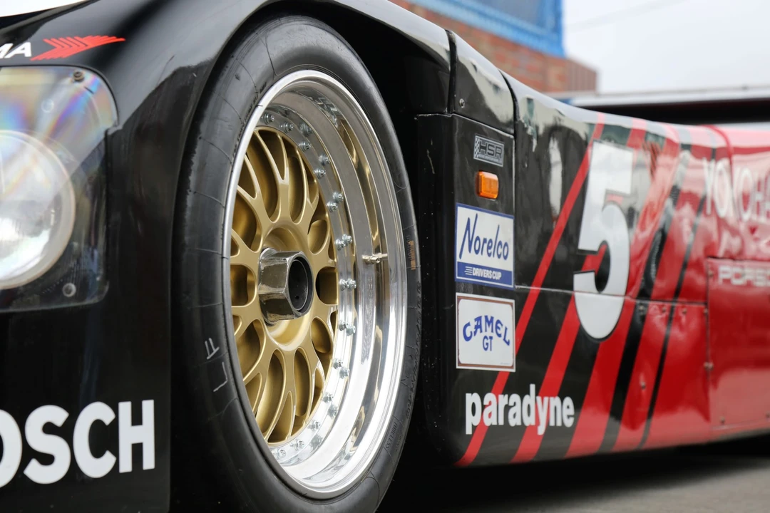 1987 Porsche 956 & 962 - Image 28 of 31