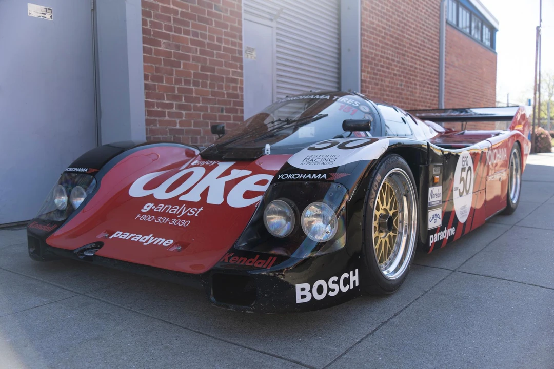 1987 Porsche 956 & 962 - Image 2 of 31