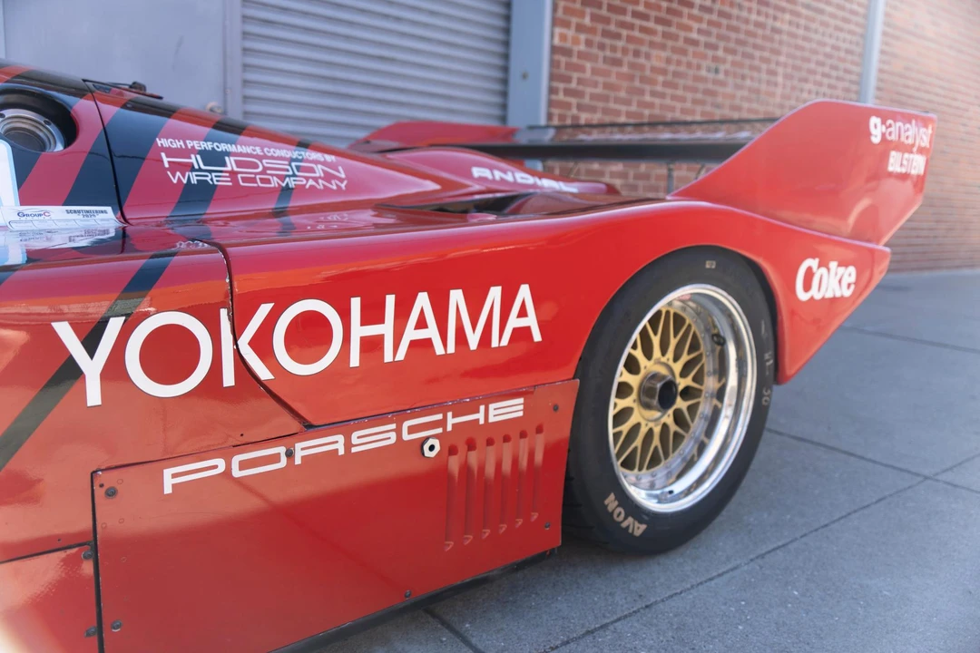 1987 Porsche 956 & 962 - Image 26 of 31