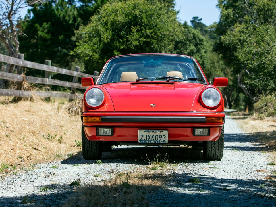1987 Porsche 911 Carrera 3.2 - Image 2 of 28