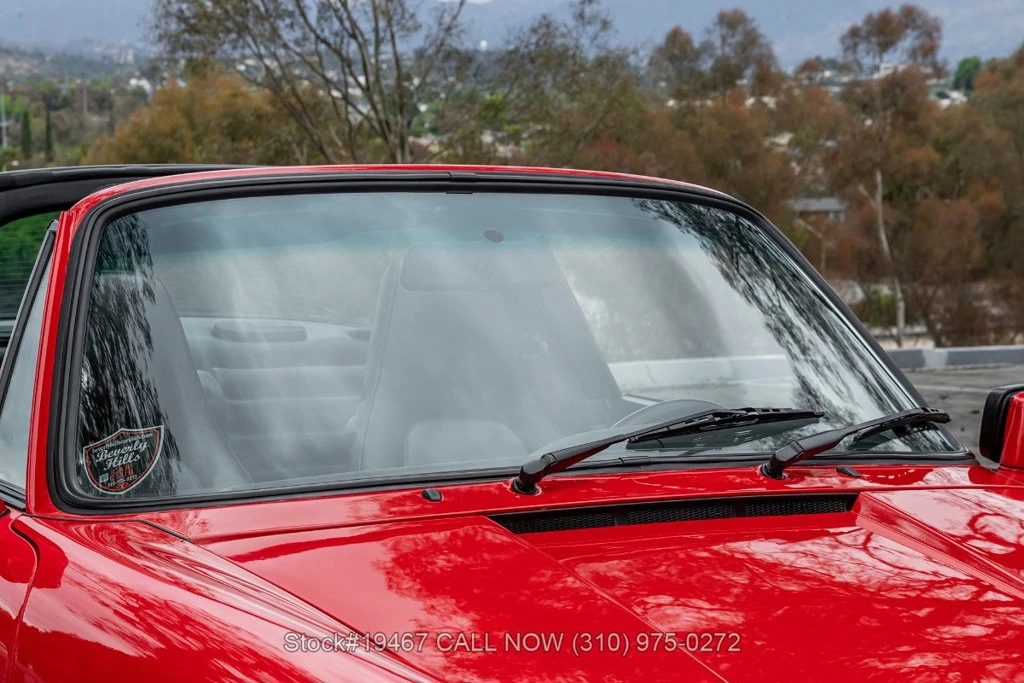 1987 Porsche 911 Carrera 3.2 - Image 17 of 24