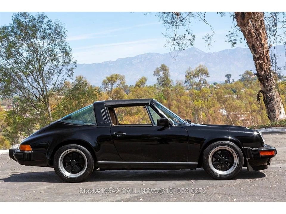 1987 Porsche 911 Carrera 3.2 - Image 9 of 31