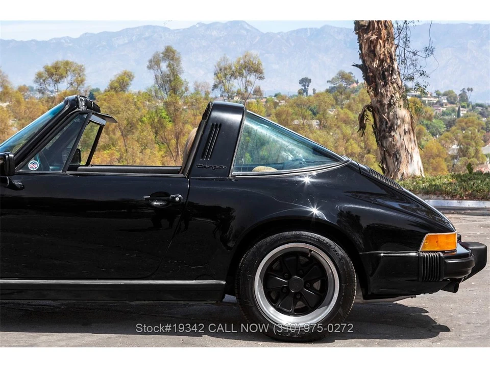 1987 Porsche 911 Carrera 3.2 - Image 18 of 31