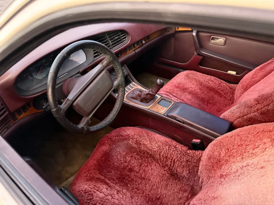 1987 Porsche Taycan - Image 16 of 20