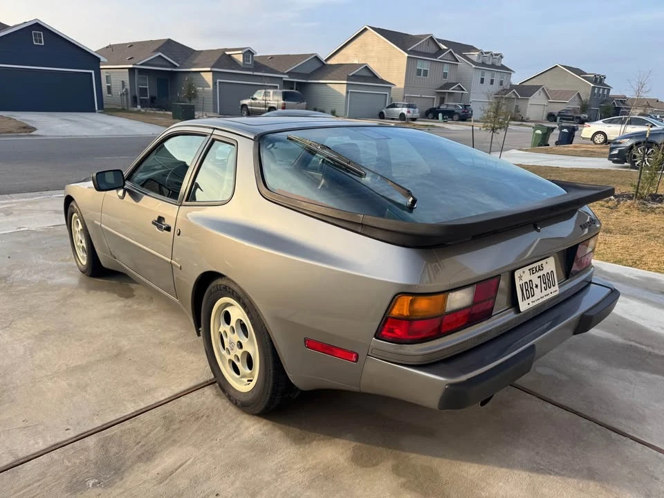 1987 Porsche 944 - Image 4 of 18