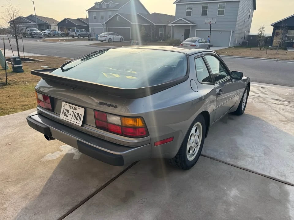 1987 Porsche 944 - Image 3 of 18