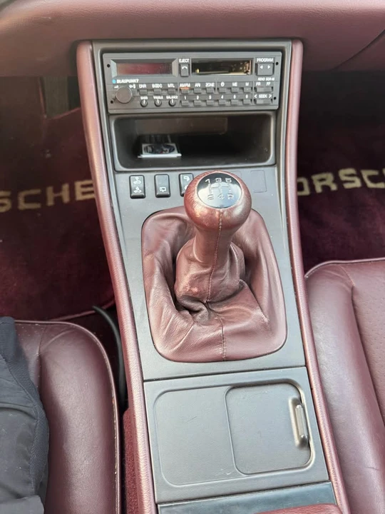1987 Porsche 944 - Image 11 of 18